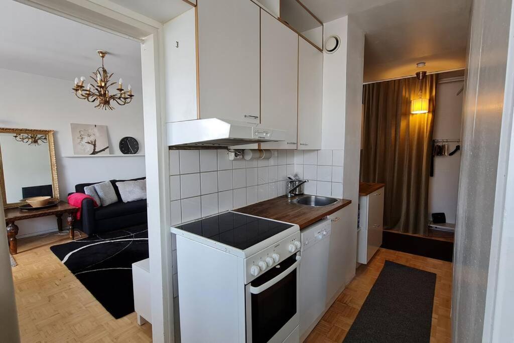 Scandinavian 2-Rooms Apartment City Center Хелзинки Екстериор снимка